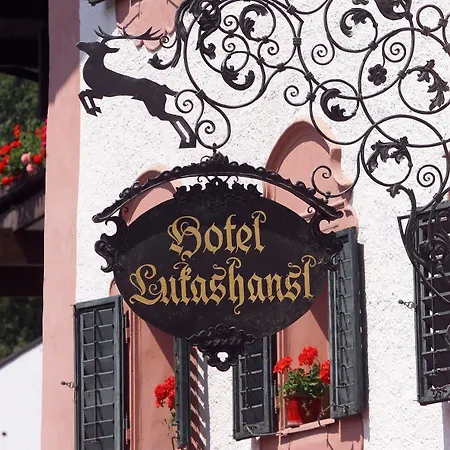 Lukashansl Otel 3*