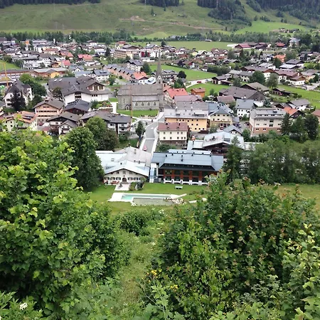Otel Lukashansl